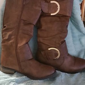 Brown Winter Boots